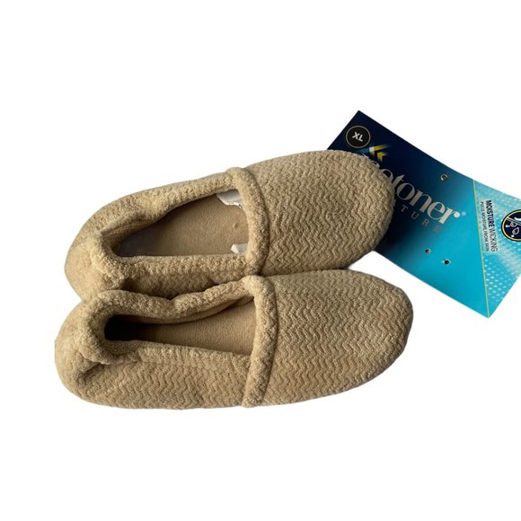 Isotoner Signature Chevron Closed Back Slippers - Picture 3 of 4